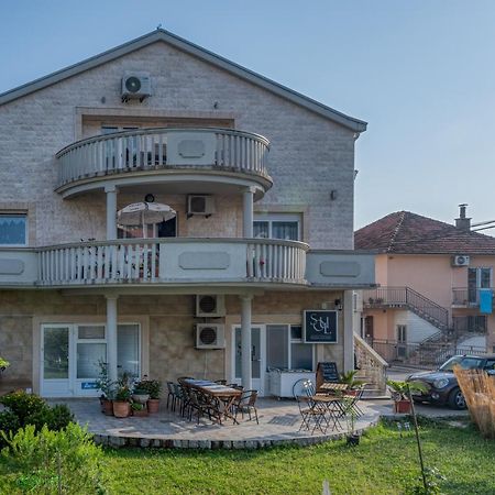 Apartments Vujosevic Tivat Eksteriør billede