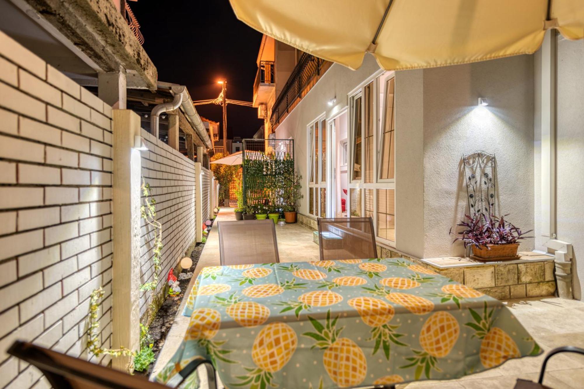 Apartments Vujosevic Tivat Eksteriør billede